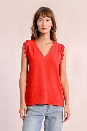 Women's V-neckline top with lace details MOLLY BRACKEN (SKU) G885DE