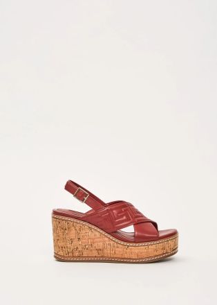 Бордо сандали на платформа с кръстосани каишки - елегантност и комфорт GAUDI (SKU) V6365101