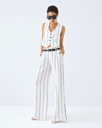 Елегантен дамски панталон с асиметрично закопчаване ACCESS FASHION (SKU) 5024