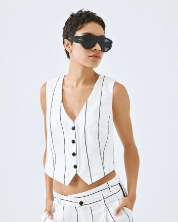 Къс Дамски Елек с Кръстосан Гръб - Стилен и Удобен ACCESS FASHION (SKU) 2179