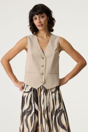 Women's sleeveless vest, fitted - elegant, modern and practical GARCIA (SKU) Q260093