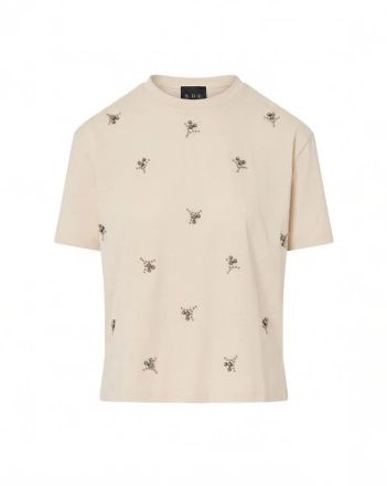 Women's T-shirt Vanilla with beads - Chic look and gentle comfort every day! ACCESS FASHION (SKU)2213.