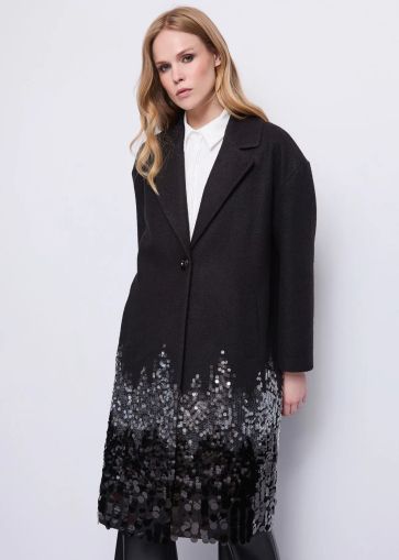 Oversized coat with sequins: Spectacular look and warmth! GAUDI (SKU)521FD35008