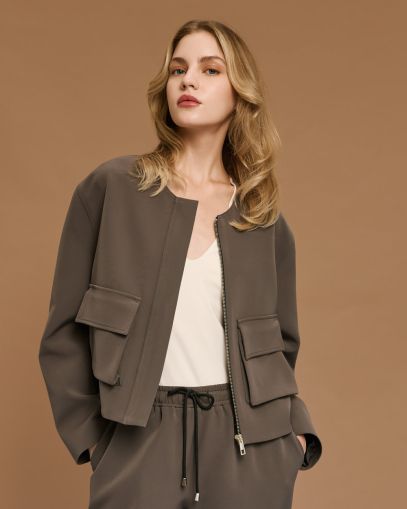 Късо Дамско Яке с Джобове - Модерно и Удобно ACCESS FASHION (SKU) 1020