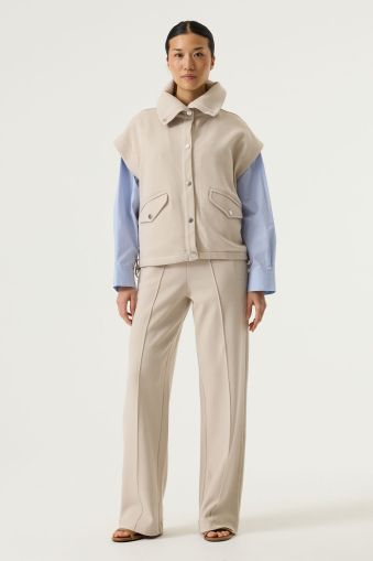 Women's sporty-elegant high-waisted trousers - girly style GARCIA (SKU) O260119