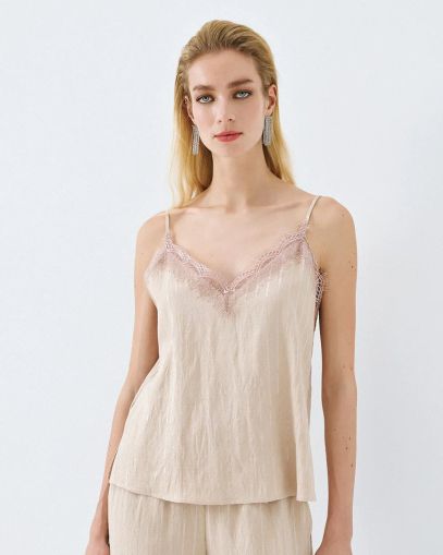 Елегантен дамски топ с тънки презрамки - нежен комфорт ACCESS FASHION (SKU) 2001