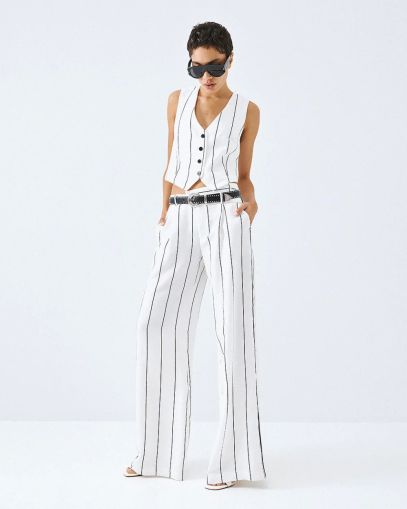 Елегантен дамски панталон с асиметрично закопчаване ACCESS FASHION (SKU) 5024