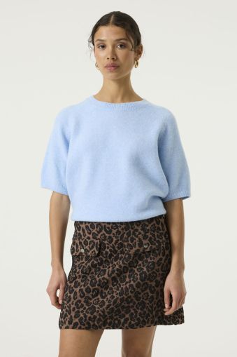 Women's short-sleeved sweater in light blue – Elegant and stylish GARCIA (SKU) U260046