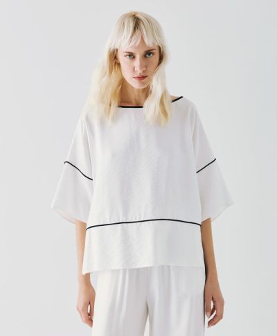 White women's batwing blouse - elegant and comfortable! ACCESS FASHION (SKU)2158