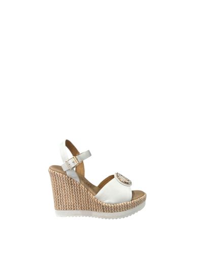 White platform sandal - elegant comfort for summer REPO (SKU)52294