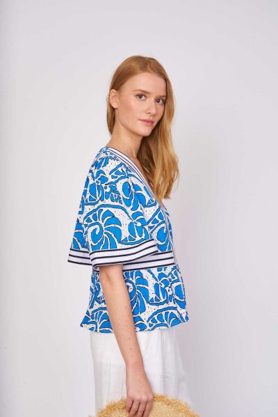 Ladies' blouse with a deep V-neck and contrasting details DERHY (SKU) P320008