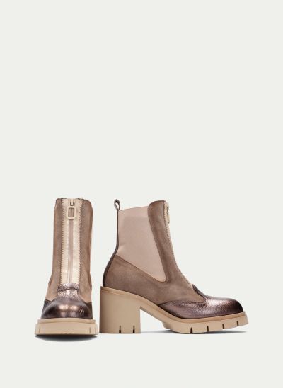 Cream heeled boots - Elegant everyday look HISPANITAS (SKU)254280.