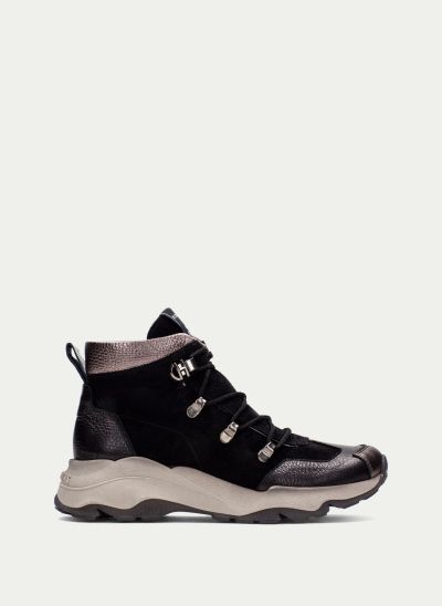 Black women's sneakers - sporty style and comfort!HISPANITAS (SKU)254323.