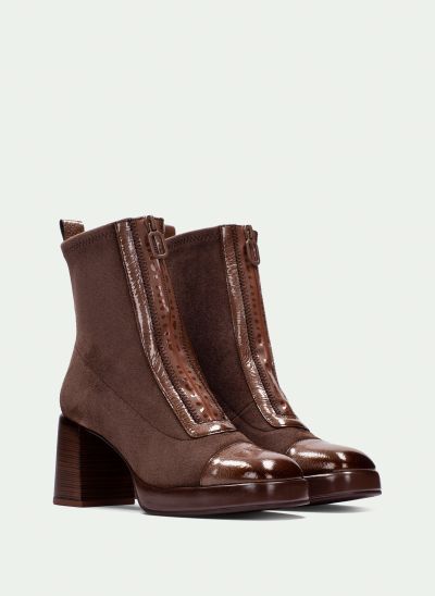 Brown elegant high-heeled boots - style and comfort!HISPANITAS (SKU)254230