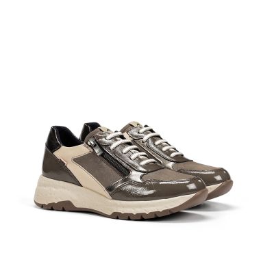 Спортни обувки Taupe: Комфорт и стил за всеки ден! FLUCHOS (SKU)2308