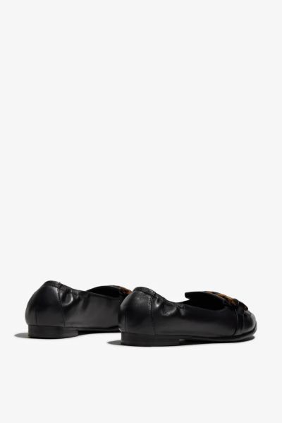 Elegant black shoes with leopard print - style and class! REGARDE LE CIEL (SKU)KENDRA01.