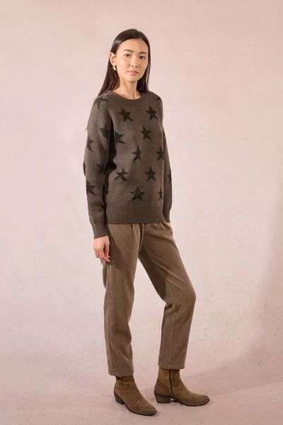 Women's knitted sweater in khaki color - style and comfort MOLLY BRACKEN (SKU) LA855BDN
