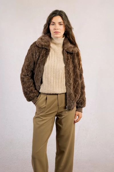 Дамско яке със свободна кройка и къс косъм MOLLY BRACKEN (SKU) P1813BDH