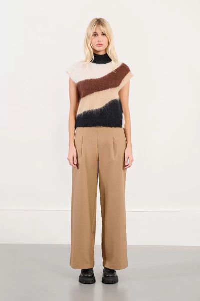 Women's wide pleated pants with belt - style and elegance MOLLY BRACKEN (SKU) PL164BDN