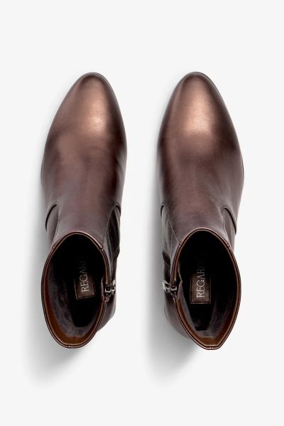 Burgundy Boots: Elegance and Style for You! REGARDE LE CIEL (SKU) MILLIE01