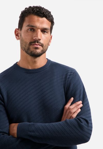 Dark blue men's sweater with diagonal stripes - an elegant choice NO EXCESS (SKU) 29230916