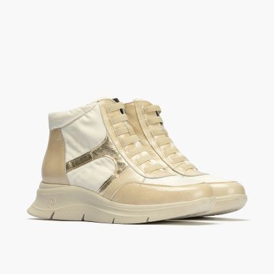 Creamy beige patent leather sports boots PITILLOS (SKU)10916