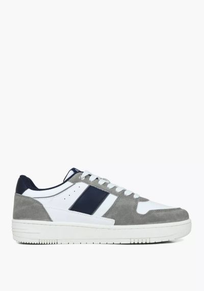Men's sneakers: Sporty-elegant and stylish GAP (SKU) 0134