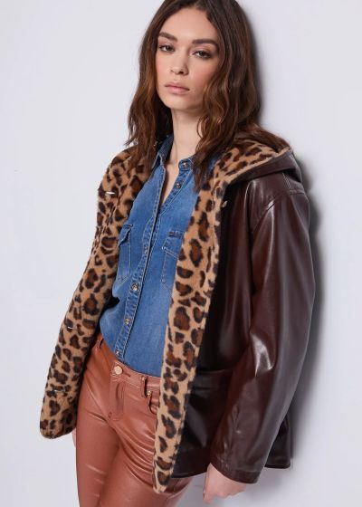 Леопардов тренчкот: Модерно дамско яке с принт GAUDI (SKU)521FD38007