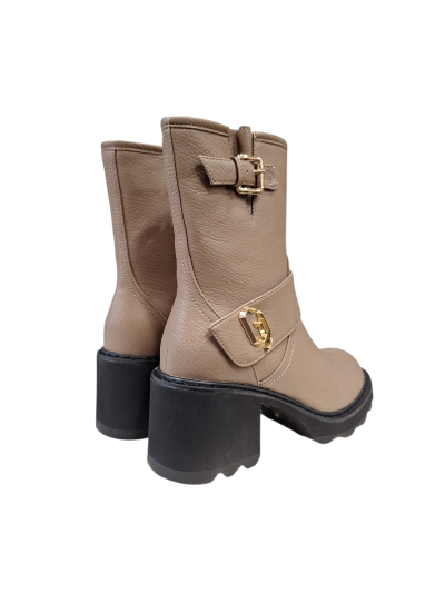 Дамски боти: Елегантни и удобни за всеки ден GAUDI (SKU) V3463420