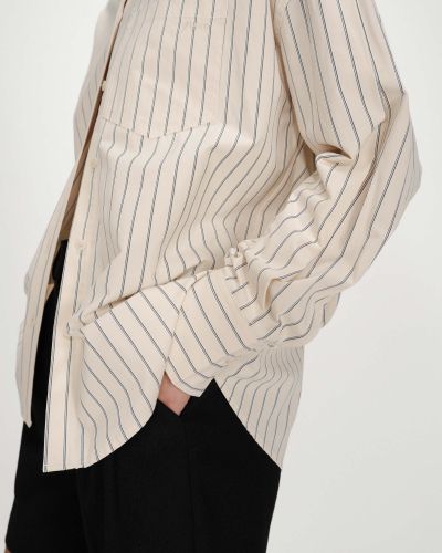 Дамска оувърсайз риза VALERIE - стилена небрежност GRACE & MILA (SKU) 17025