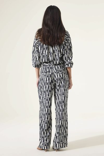 Елегантен панталон с черно-бял принт и висока талия GARCIA (SKU) N260310
