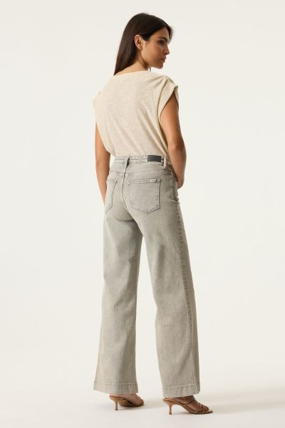 Дамска блуза с деликатен брокат и къси ръкави GARCIA (SKU) N260204