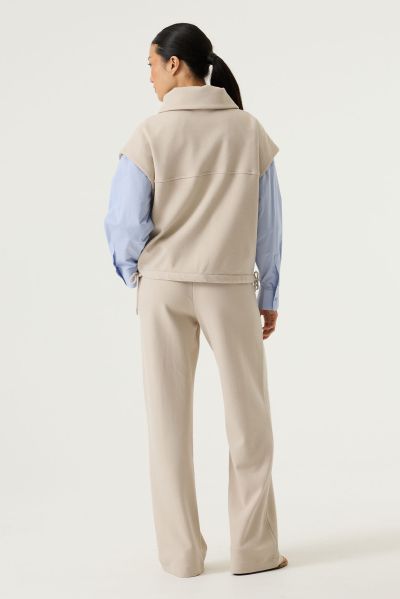 Women's sporty-elegant high-waisted trousers - girly style GARCIA (SKU) O260119