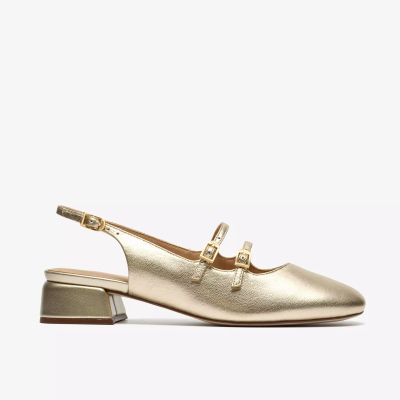 Gold low-heeled sandals - Elegant step! CLARKS (SKU)26185876