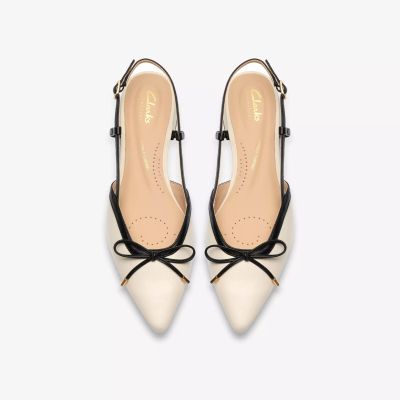Cream low-heeled sandals - elegance and comfort! CLARKS (SKU)26186115