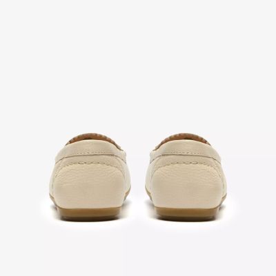 Cream loafers: Classic comfort and style!CLARKS (SKU)26186932