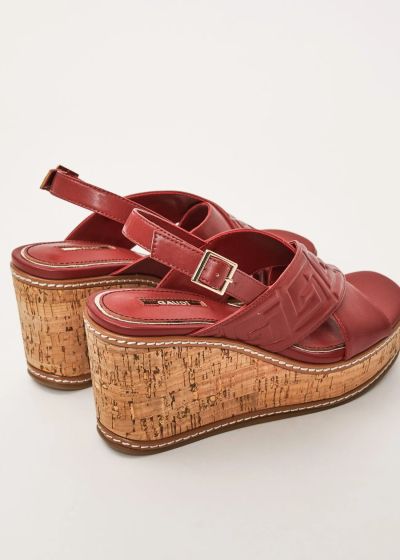 Бордо сандали на платформа с кръстосани каишки - елегантност и комфорт GAUDI (SKU) V6365101