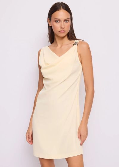 Вталена дамска рокля над коляното - елегантност и стил GAUDI (SKU) 611FD15036