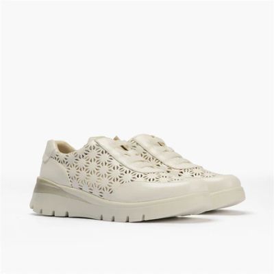 Бели дамски обувки с перфорация - Ежедневен комфорт PITILLOS (SKU)11090 