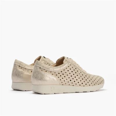 Бежови перфорирани дамски обувки - удобство и стил!PITILLOS (SKU)11101