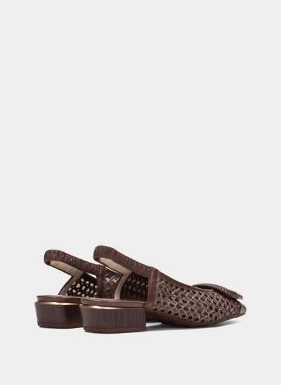 Elegant brown low-heeled sandals - comfort and style!HISPANITAS (SKU)264658