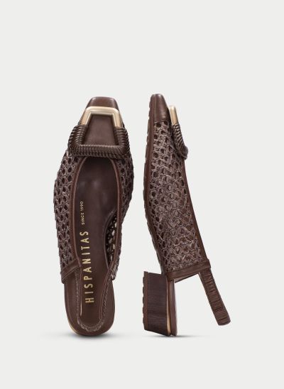 Elegant brown low-heeled sandals - comfort and style!HISPANITAS (SKU)264658