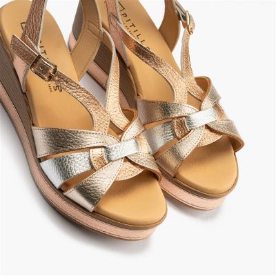 Златни дамски сандали на платформа - стил и комфорт!PITILLOS (SKU)11283.