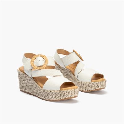 Бели еспадрили на платформа - елегантност и комфорт!PITILLOS (SKU)11271