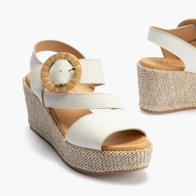 Бели еспадрили на платформа - елегантност и комфорт!PITILLOS (SKU)11271