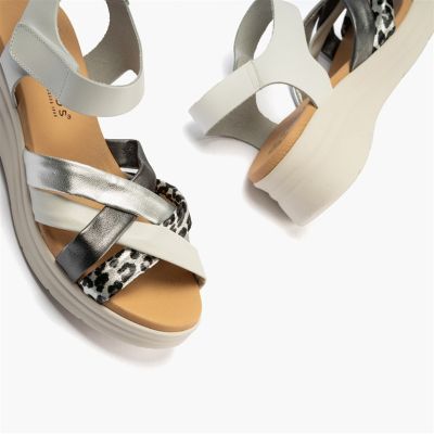 Бели сандали на платформа с животински принт - Ежедневен комфорт и стил!PITILLOS (SKU)11294