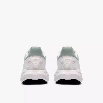 Бели дамски маратонки - Спортен стил и комфорт!CLARKS (SKU)26186459