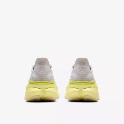 Сиви дамски маратонки с жълта подметка - Спортен стил CLARKS (SKU)26184590