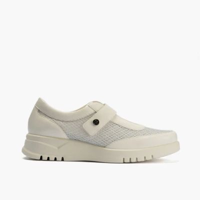 White women's shoes with velcro - Everyday comfort!PITILLOS (SKU)20303