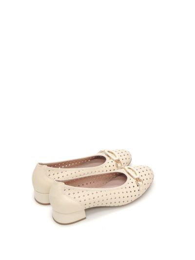 Бежови обувки с нисък ток - елегантни и удобни!PITILLOS (SKU)11123